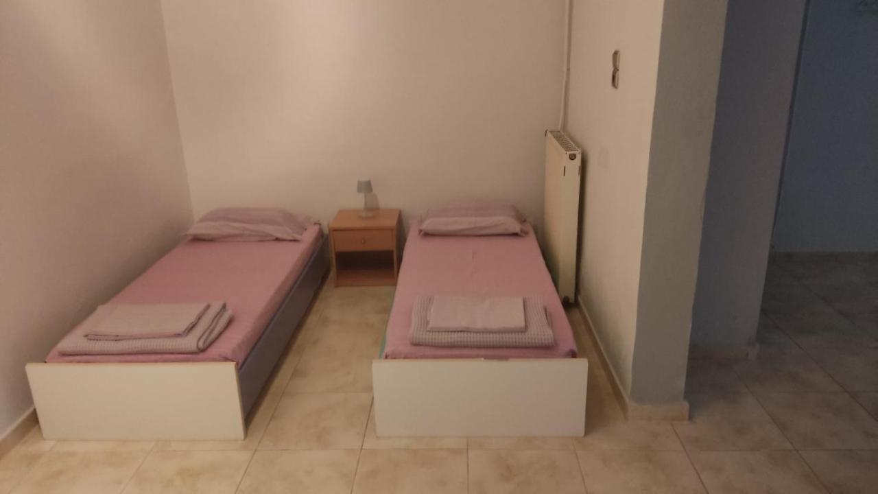 Airport'S Close, Cozy Flat For 6 Persons Apartment Markopoulo Mesogaias Ngoại thất bức ảnh